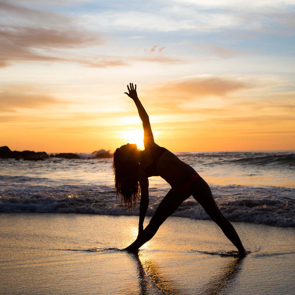 Ces Photos De Yoga à La Plage Vont Vous Donner Envie Dessayer Elle 