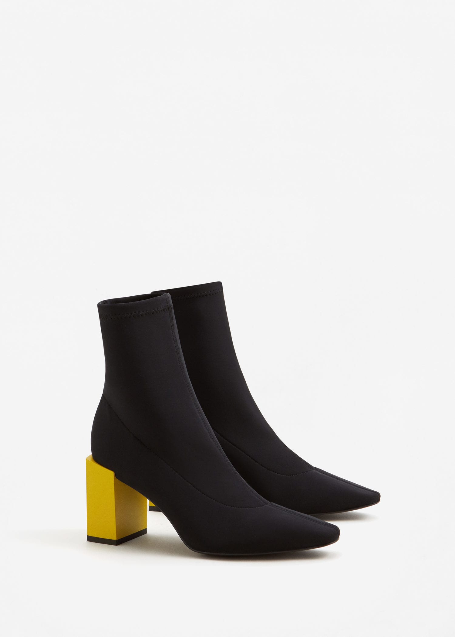 track sole contrast ankle boots mango