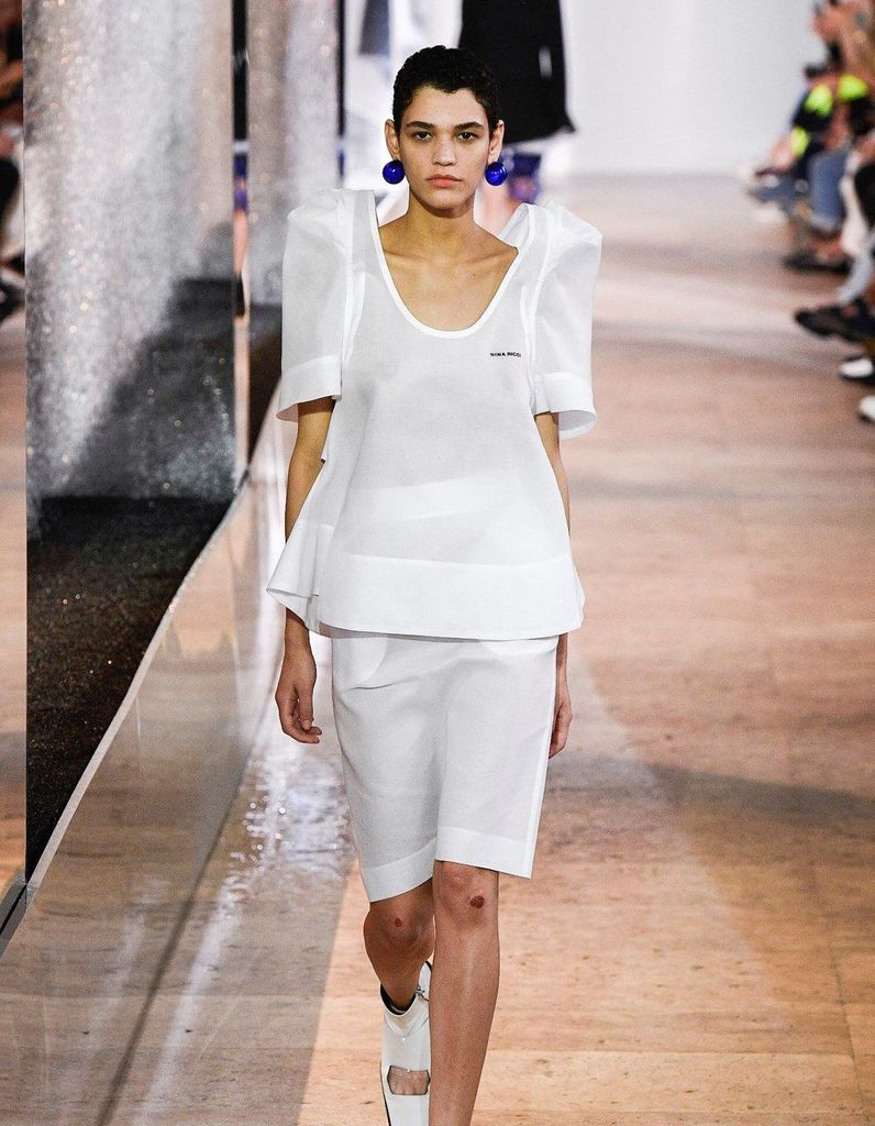 Runway Nina Ricci Abbigliamento Ricci Printemps Nina Ricci Mode