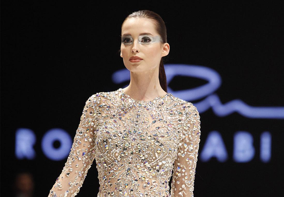 Son show. Showing son. Alizee gregoire 2022 april 23 24. Alizee шоу танцы. Son show.