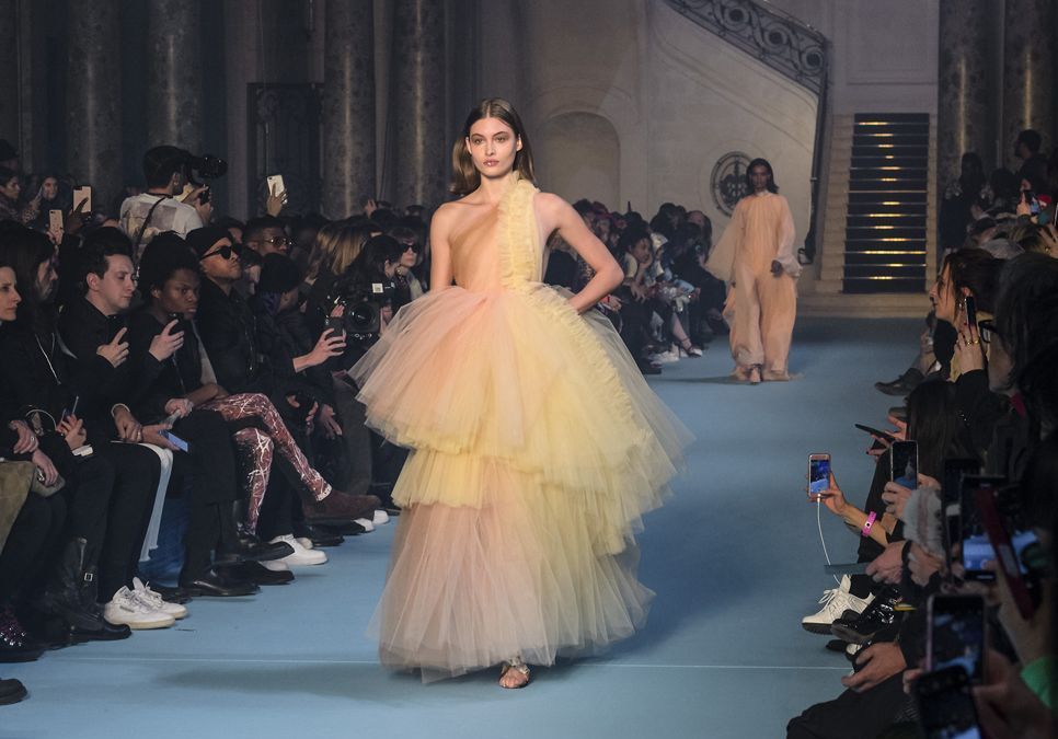 robe blanche louis vuitton