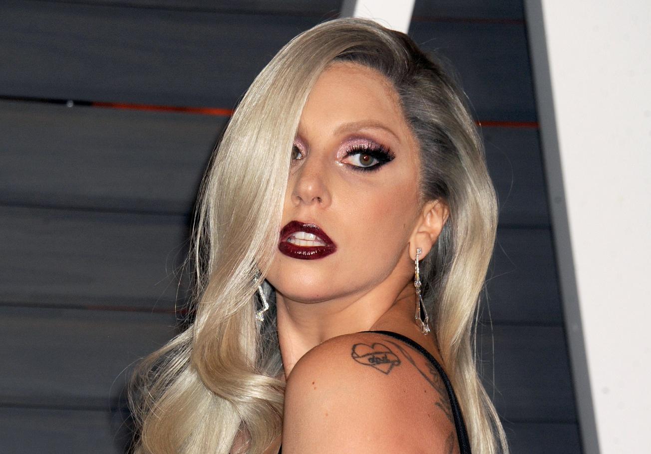 American Horror Story Lady Gaga Organise Une Soiree Sanglante Elle