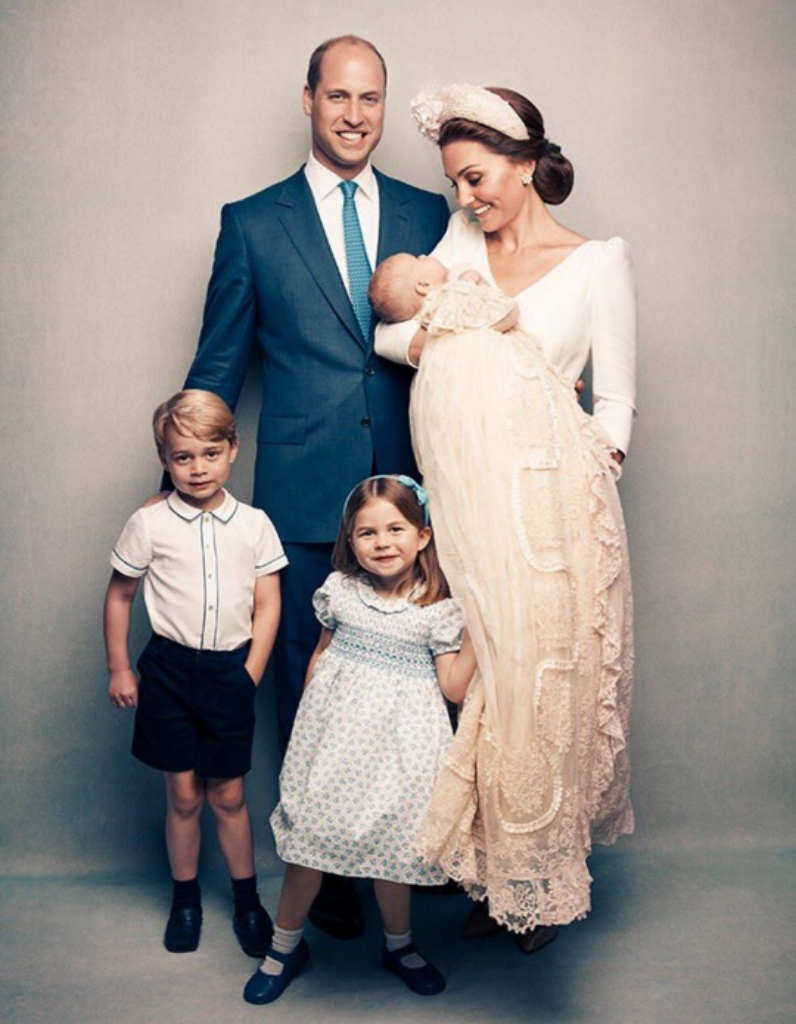 Baptême du prince Louis : les photos officielles enfin dévoilées - Elle