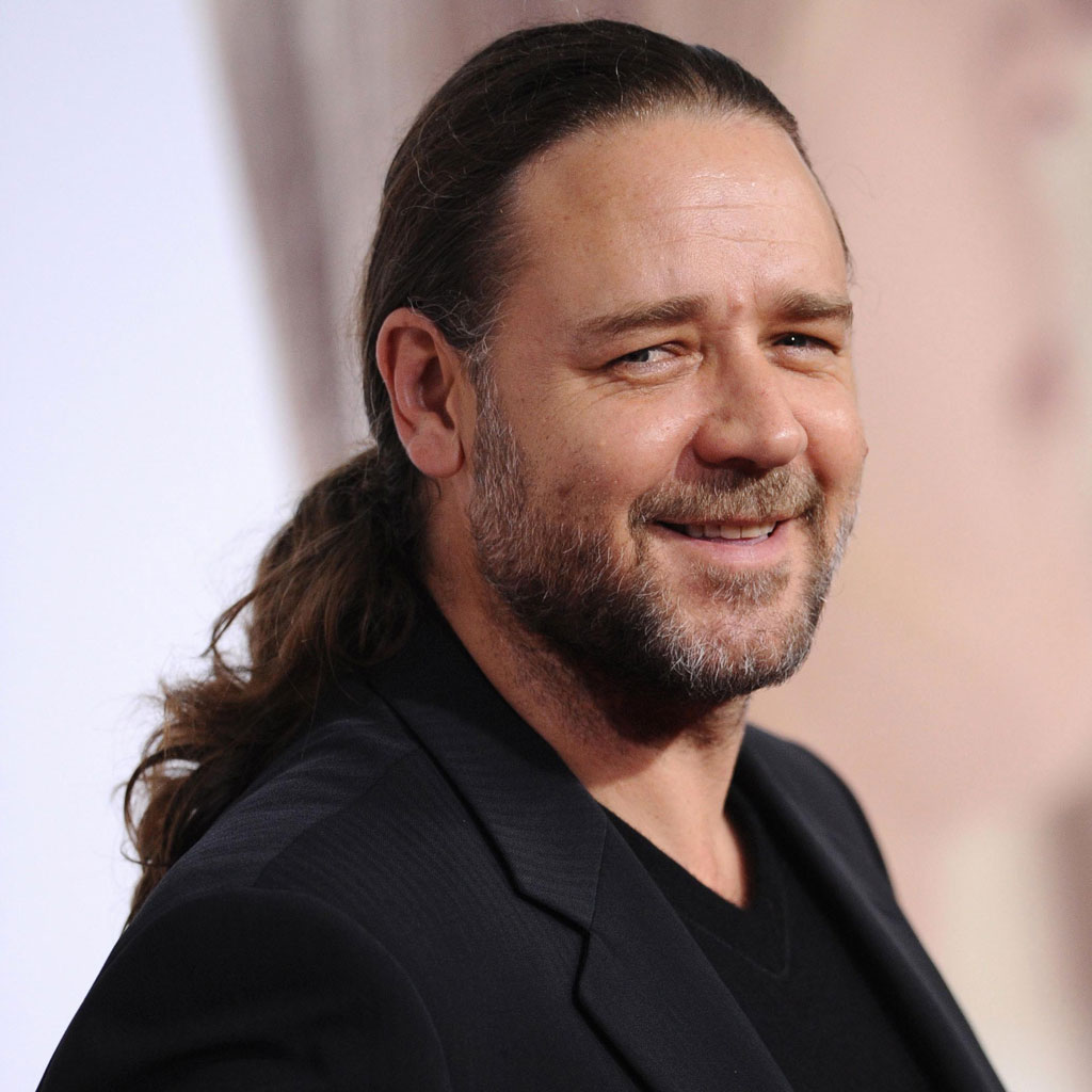 Russell Crowe - Hommes à chignon et queue de cheval… On ...