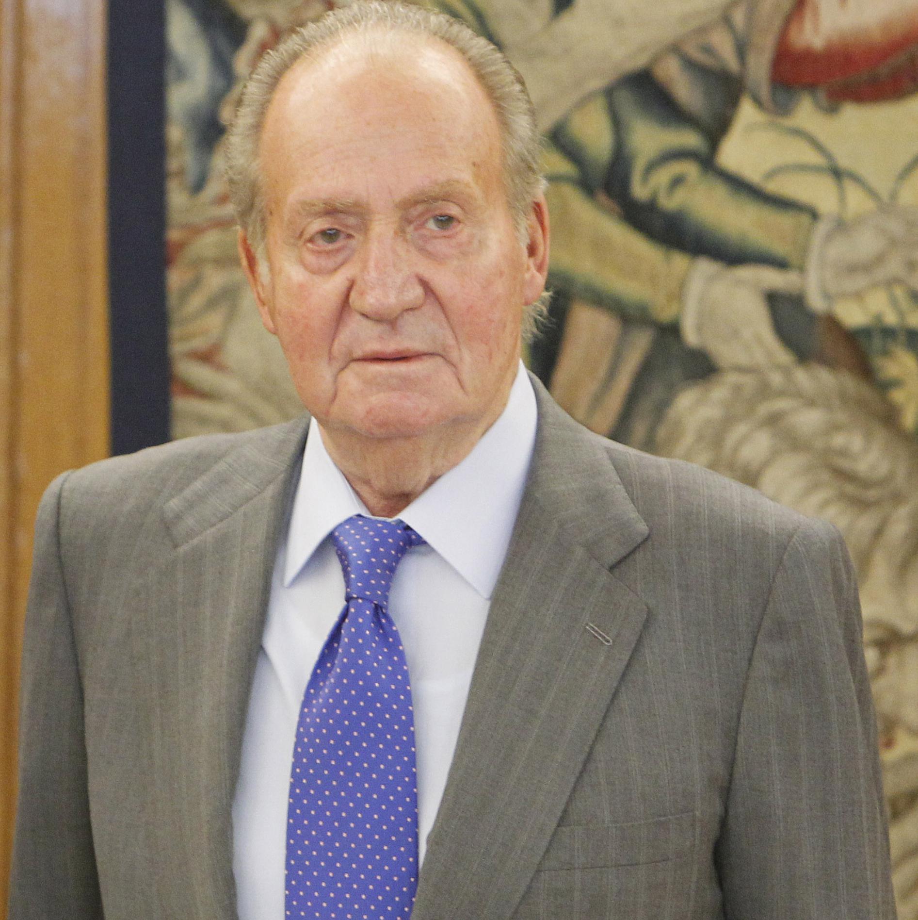  Juan  Carlos  d Espagne  abdique en faveur du prince Felipe 