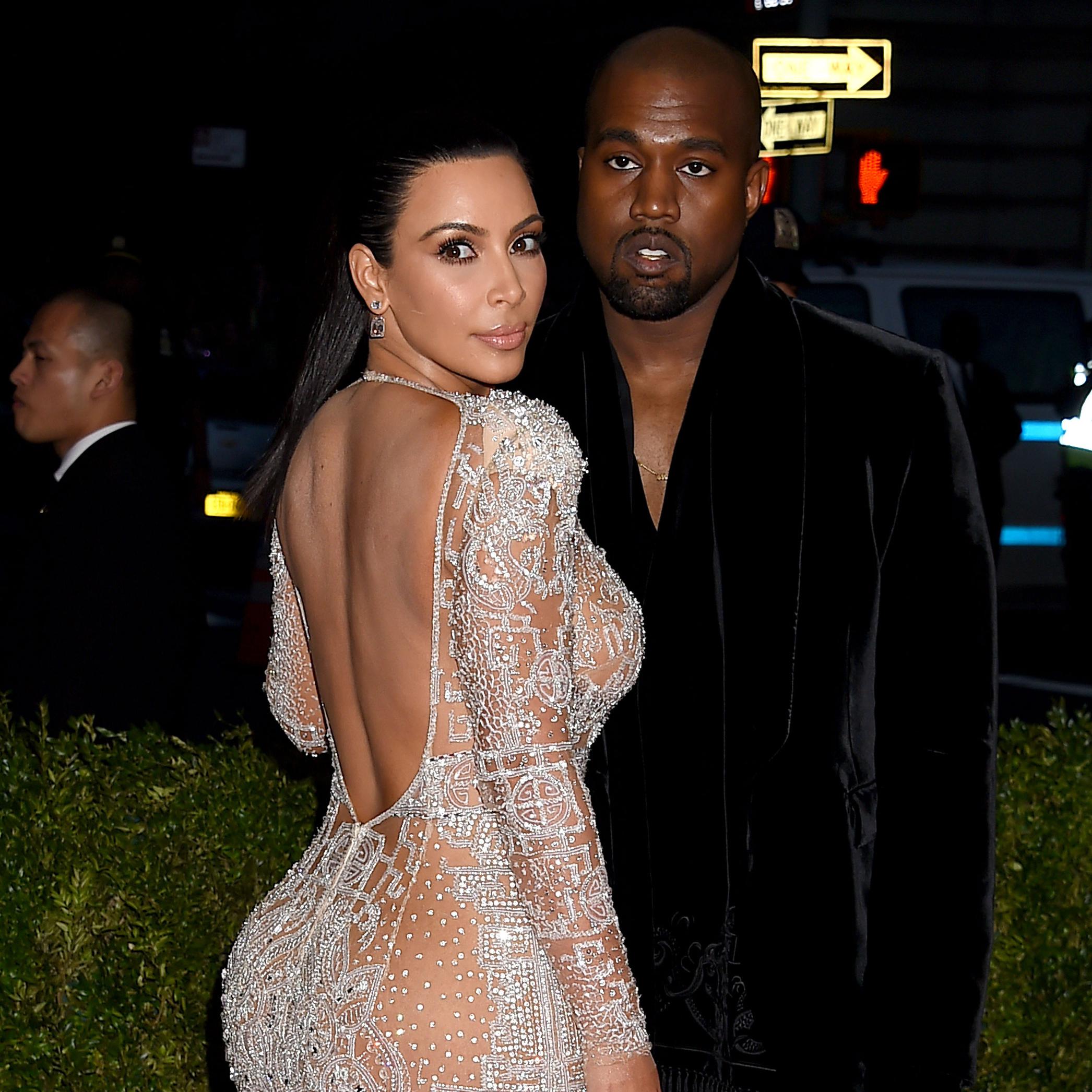Жена канье в прозрачных колготках. Кенни Уэст. Kanye West жена. Канье Уэст и его новая жена.