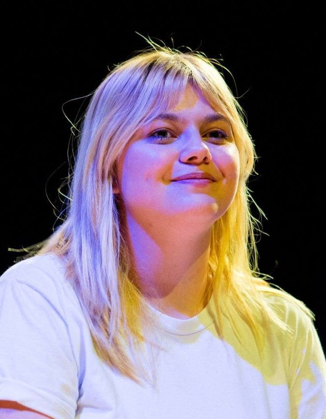 Louane Emera partage une magnifique photo avec son compagnon Florian Rossi - Vimarsana News