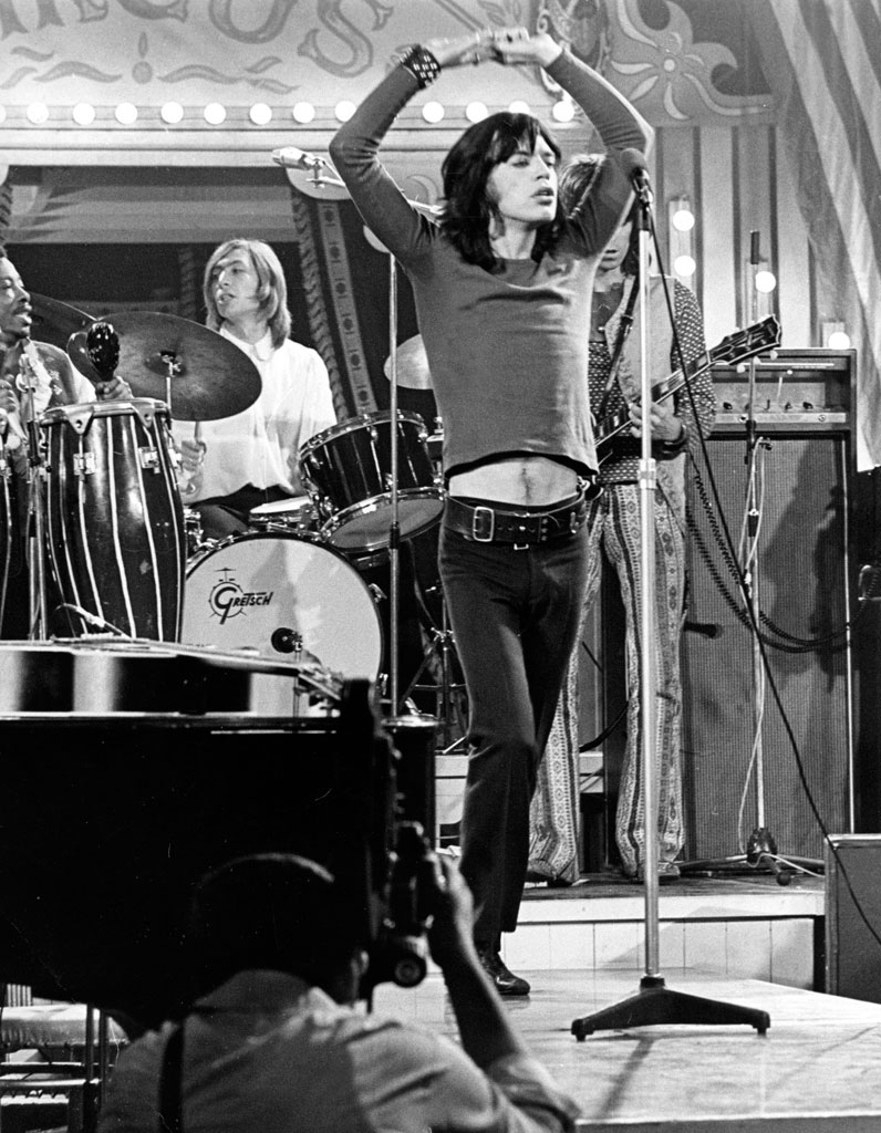 En concert à Londres, en décembre 1968. - Mick Jagger, ses ...