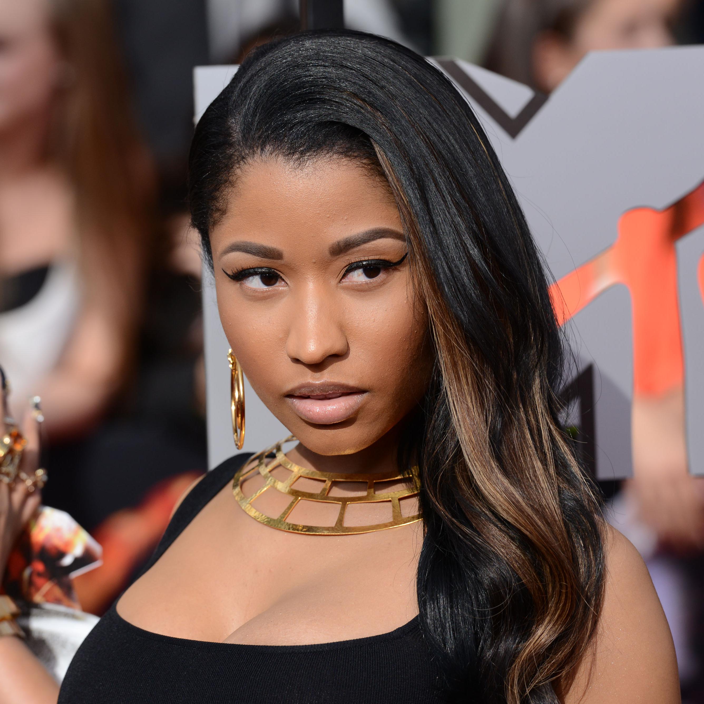 Nicki Minaj aux BET Awards 2014 : " J’ai failli mourir " - Elle 