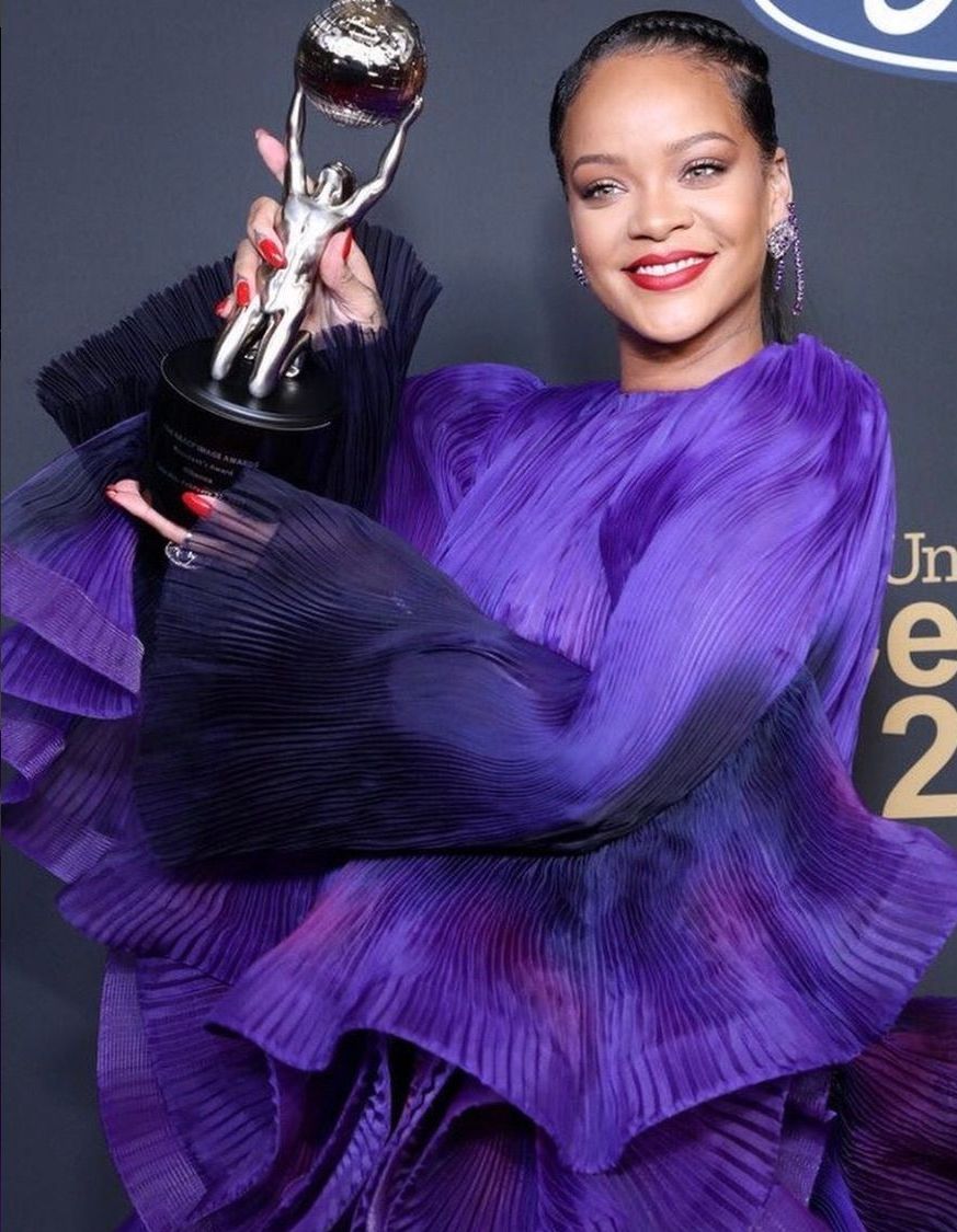 Rihanna Don T Stop The Music Paroles Rihanna : son discours engagé qui a ému la planète : « Nous pouvons réparer  ce monde ensemble » - Elle