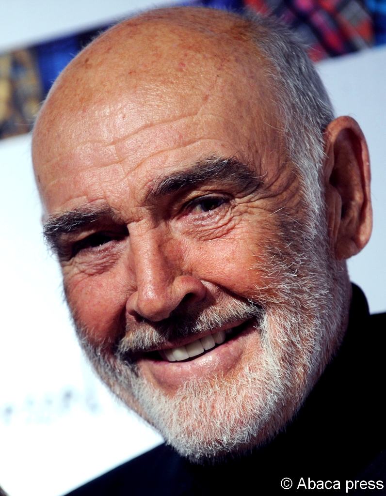 Sean Connery : « Il y a plus grave que de frapper une femme » - Elle
