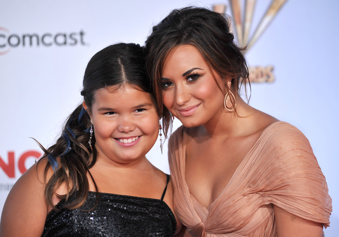 Demi Lovato Et Madison De La Garza Nous Sommes Des Soeurs Célèbres Elle