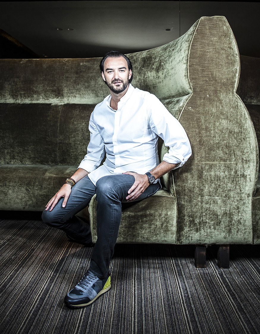 Cyril Lignac Sa bio et toute son actualité Elle