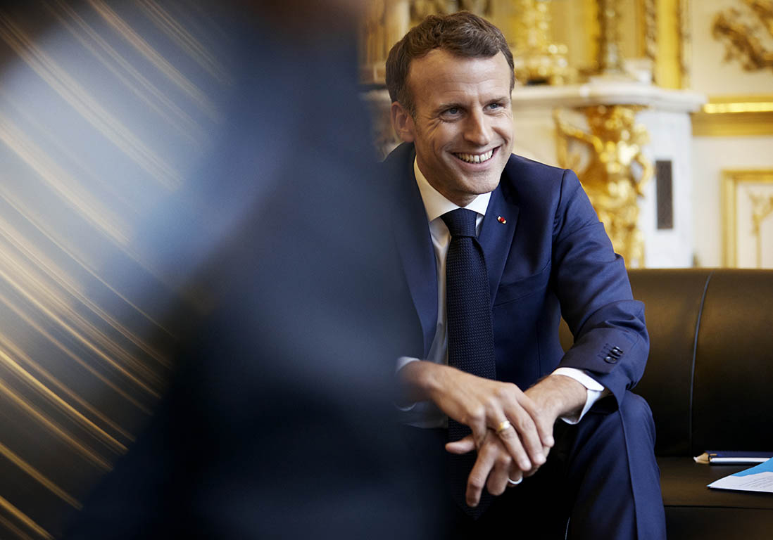 Exclusif – Féminicides, Egalité, première dame, crop top : Macron répond - Elle