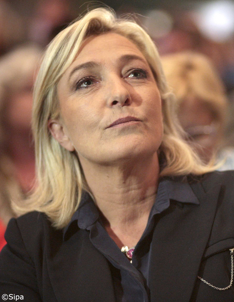 Marine Le Pen A T Elle Ses Chances Marine Le Pen se plaint de ne pas être reçue par François Hollande - Elle